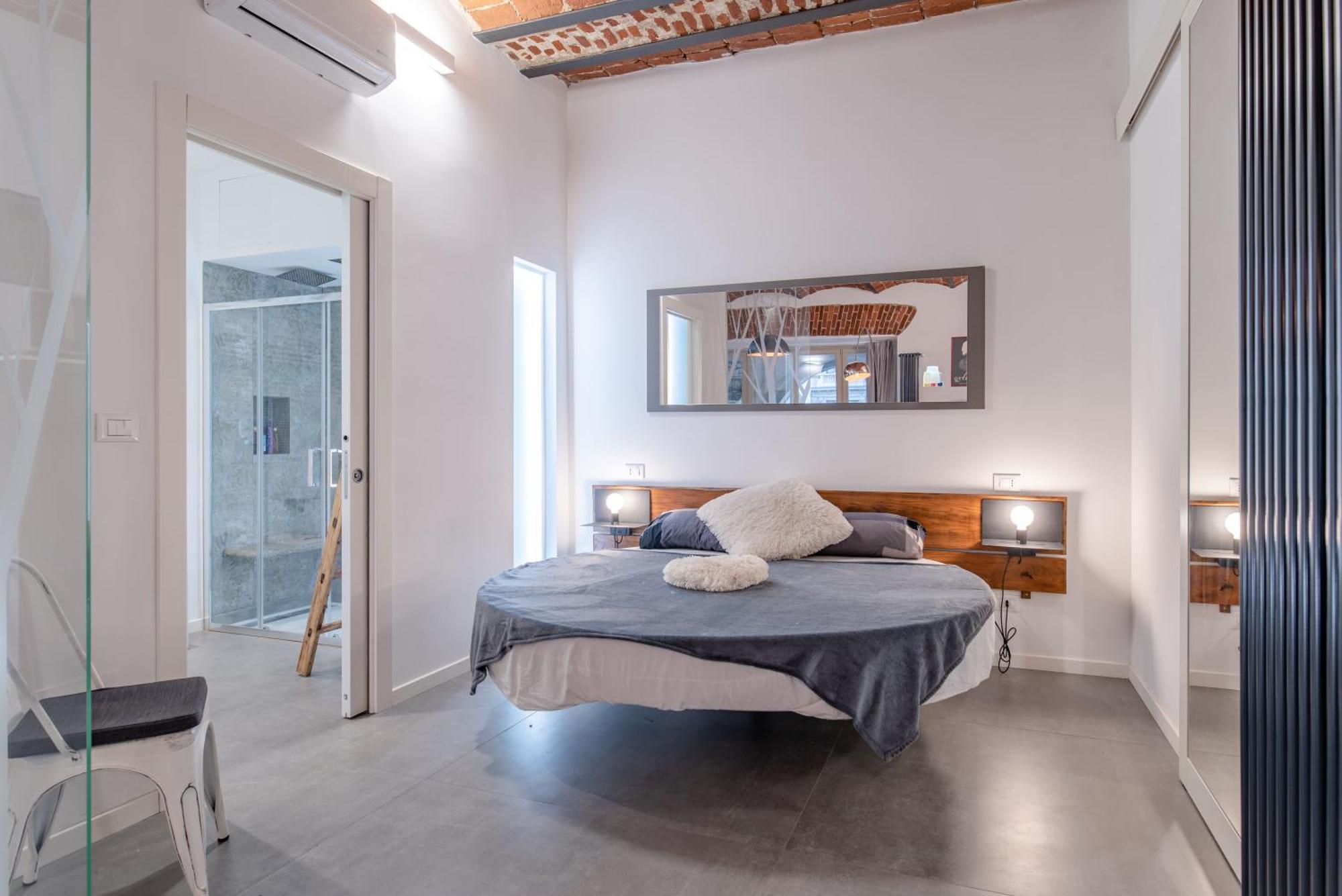 Suite & Queen Apartments Турин Экстерьер фото