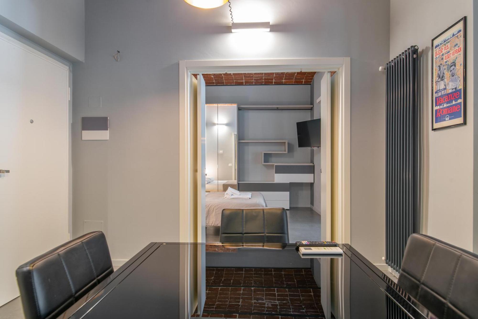 Suite & Queen Apartments Турин Экстерьер фото